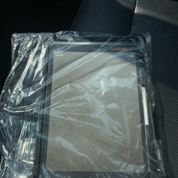 MobileDemand Ultra Rugged Case for iPad 9.7 5th and 6th Gen - Picture 2 of 2